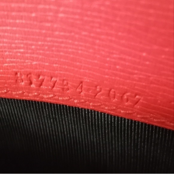 Gucci Red/Orange Leather Horse bit long wallet Authentic w/Chain & insert - Picture 9 of 15